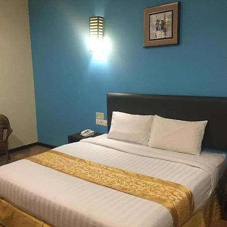 Hotel Zamburger Skudai Zewnętrze zdjęcie