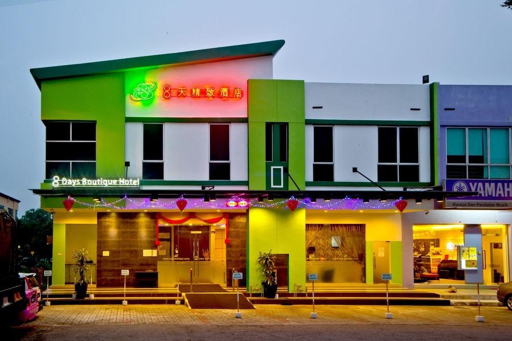 Hotel Zamburger Skudai Zewnętrze zdjęcie