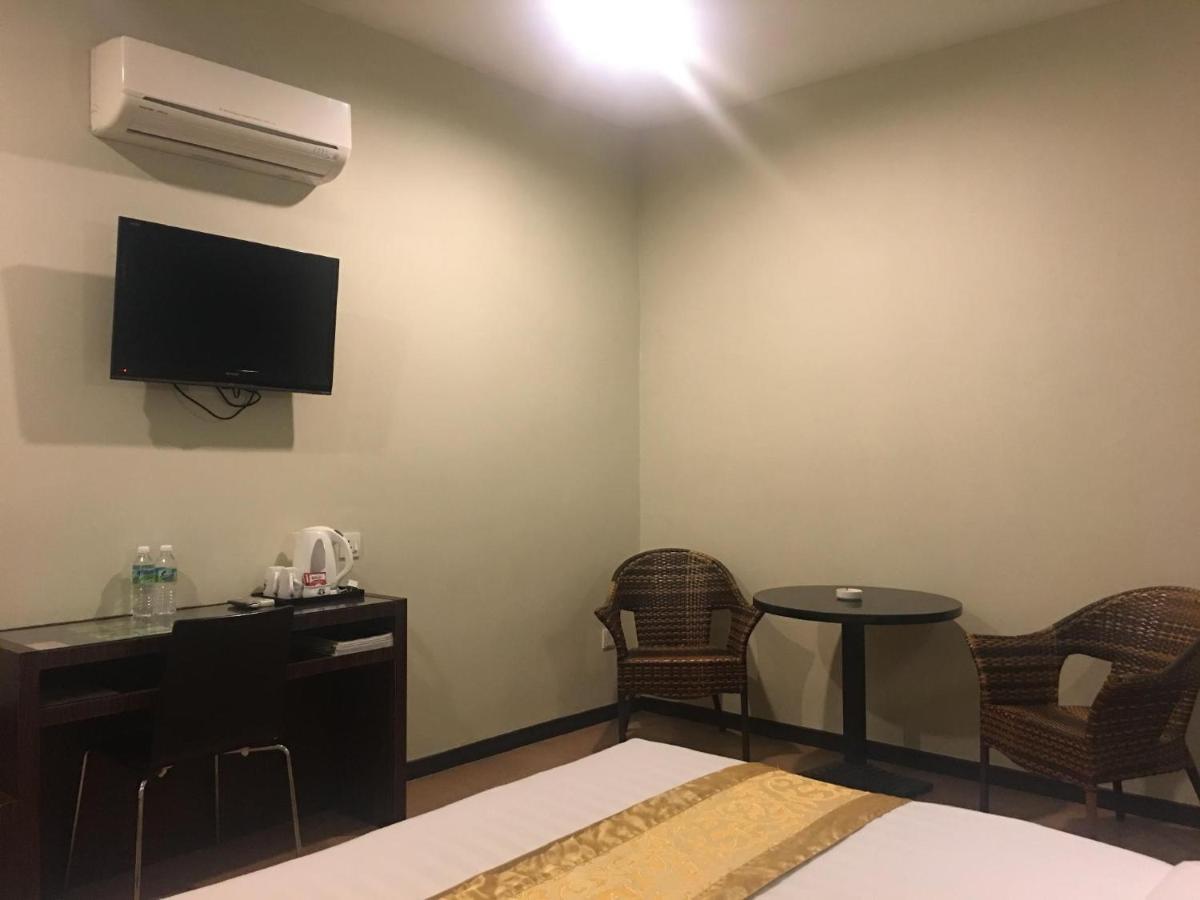 Hotel Zamburger Skudai Zewnętrze zdjęcie