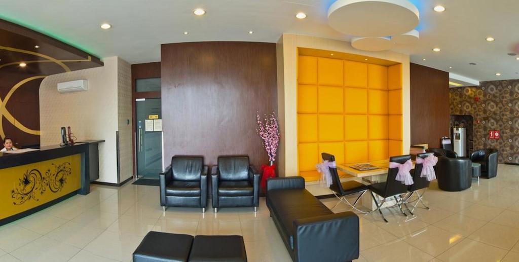 Hotel Zamburger Skudai Zewnętrze zdjęcie